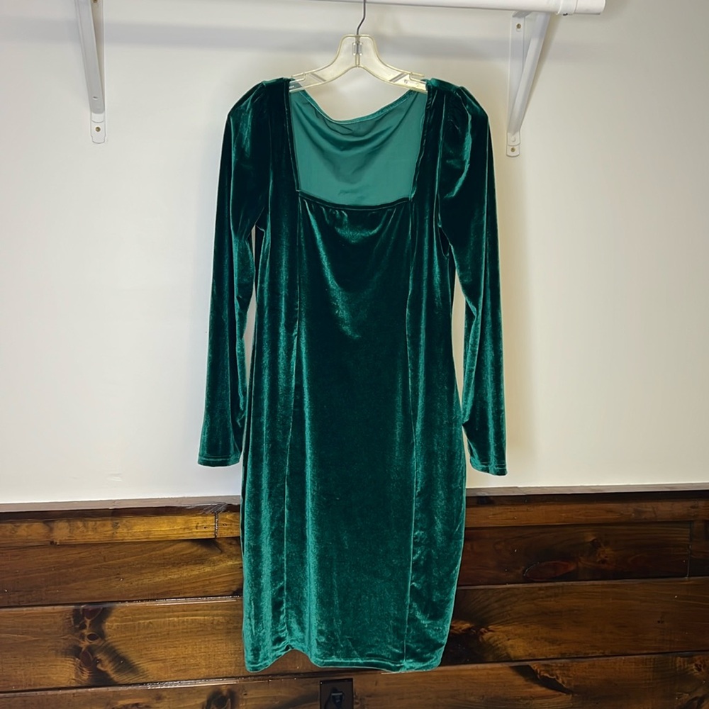 Amazon Green Velvet Long Sleeve Square Neck Holiday Dress- XL